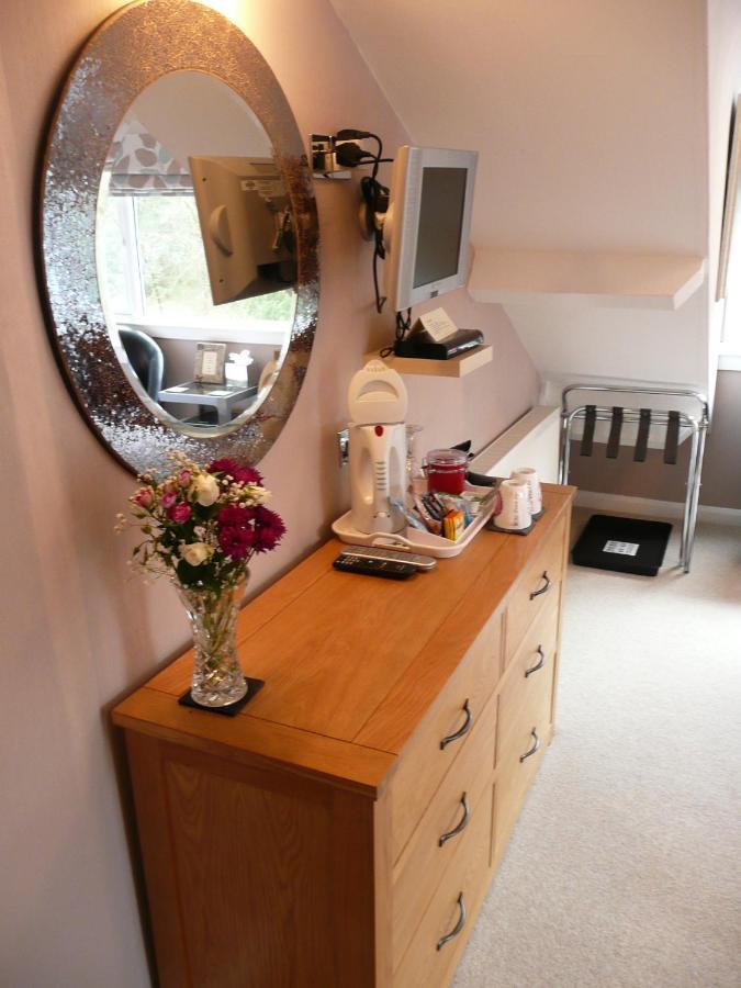 Glenville House - Adults Only - Incl Free Off-Site Health Club With Swimming Pool, Hot Tub, Sauna & Steam Room Bowness-on-Windermere Buitenkant foto
