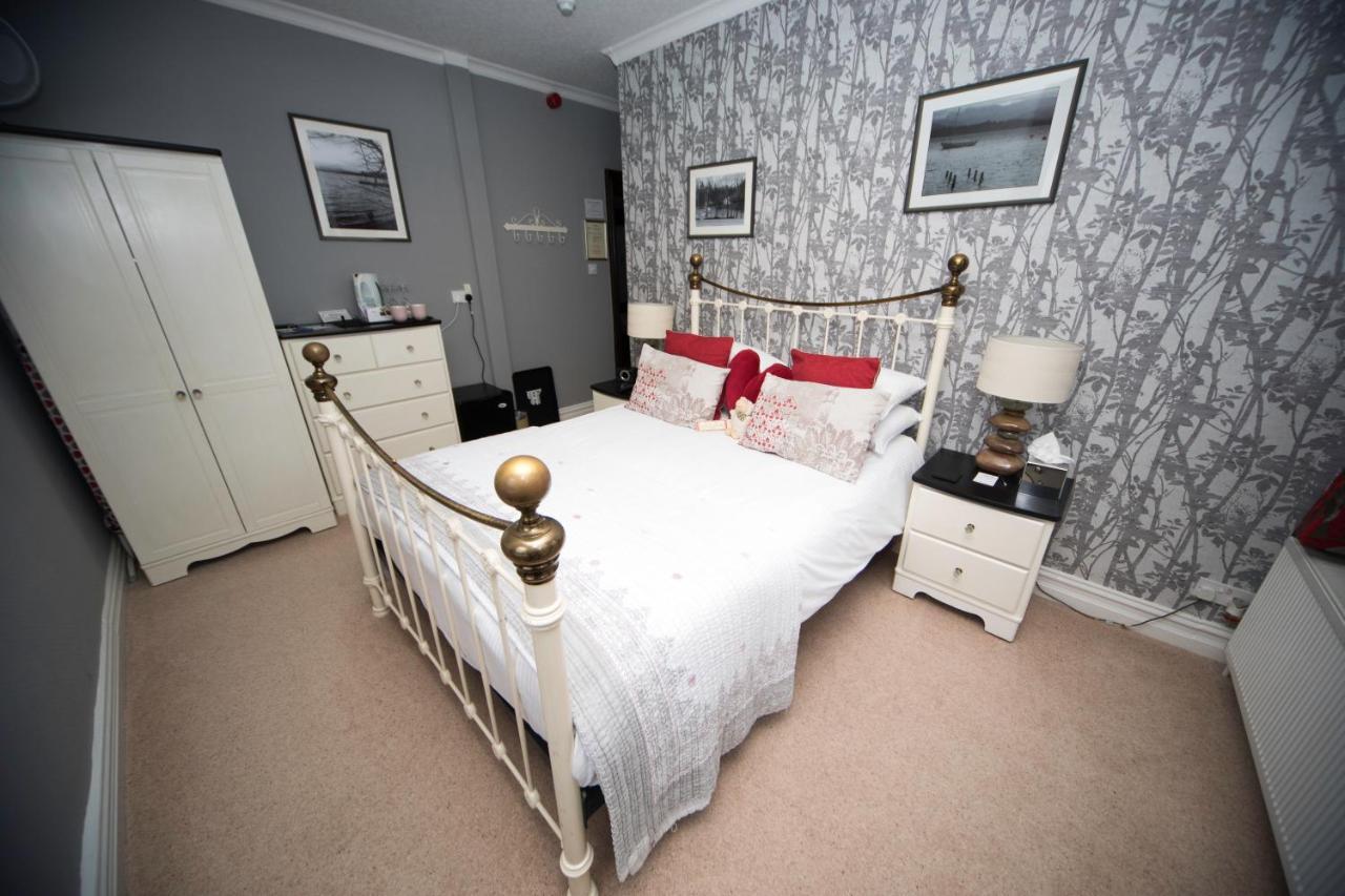 Glenville House - Adults Only - Incl Free Off-Site Health Club With Swimming Pool, Hot Tub, Sauna & Steam Room Bowness-on-Windermere Buitenkant foto