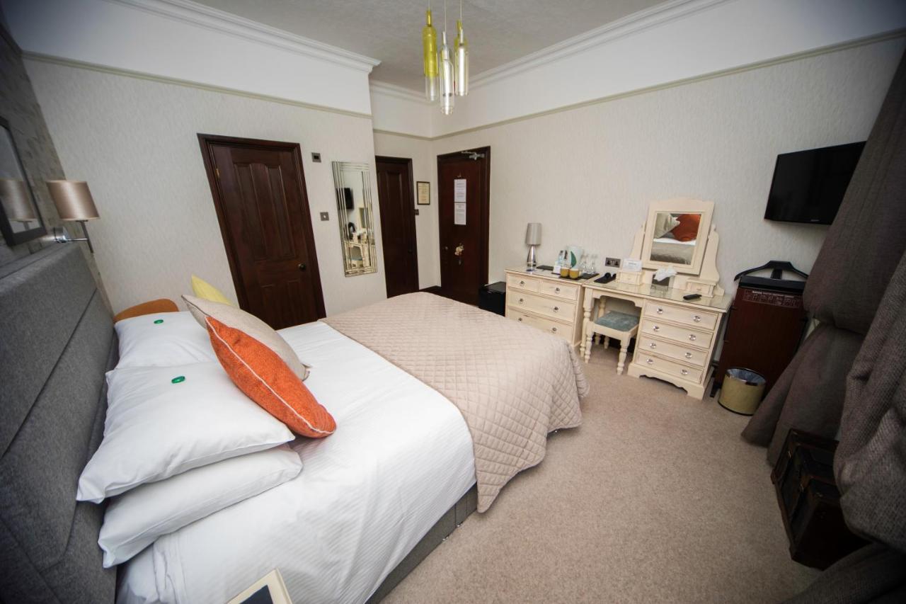 Glenville House - Adults Only - Incl Free Off-Site Health Club With Swimming Pool, Hot Tub, Sauna & Steam Room Bowness-on-Windermere Buitenkant foto