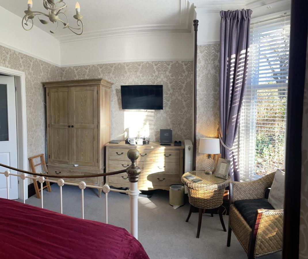 Glenville House - Adults Only - Incl Free Off-Site Health Club With Swimming Pool, Hot Tub, Sauna & Steam Room Bowness-on-Windermere Buitenkant foto
