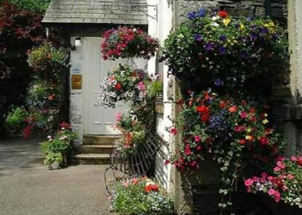 Glenville House - Adults Only - Incl Free Off-Site Health Club With Swimming Pool, Hot Tub, Sauna & Steam Room Bowness-on-Windermere Buitenkant foto
